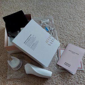 Joanna Vargas magic glow wand